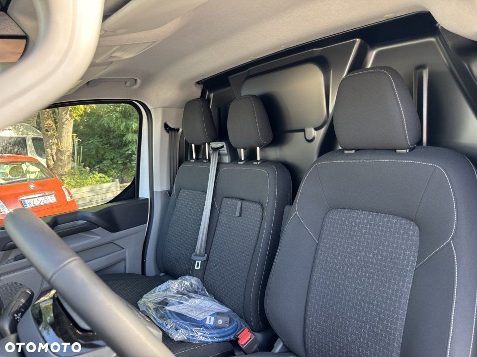 Ford Transit Custom - 11
