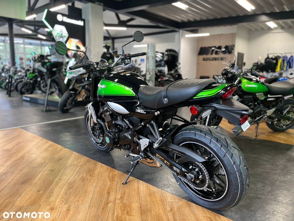 Kawasaki Z 900 RS - 4