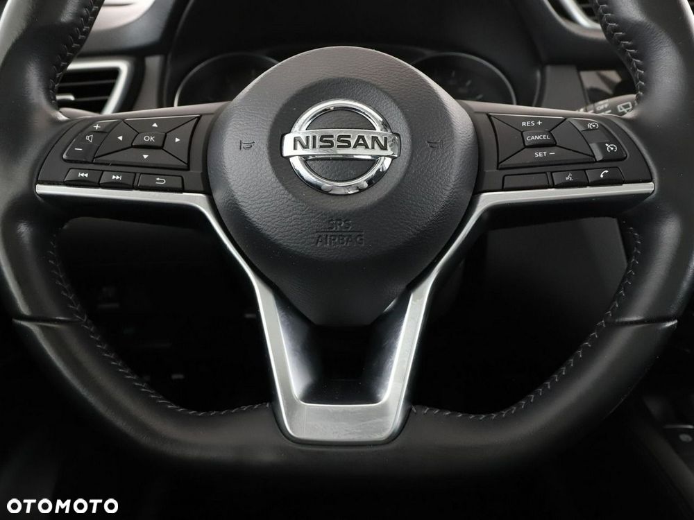 Nissan Qashqai 1.3 DIG-T DCT N-CONNECTA - 22