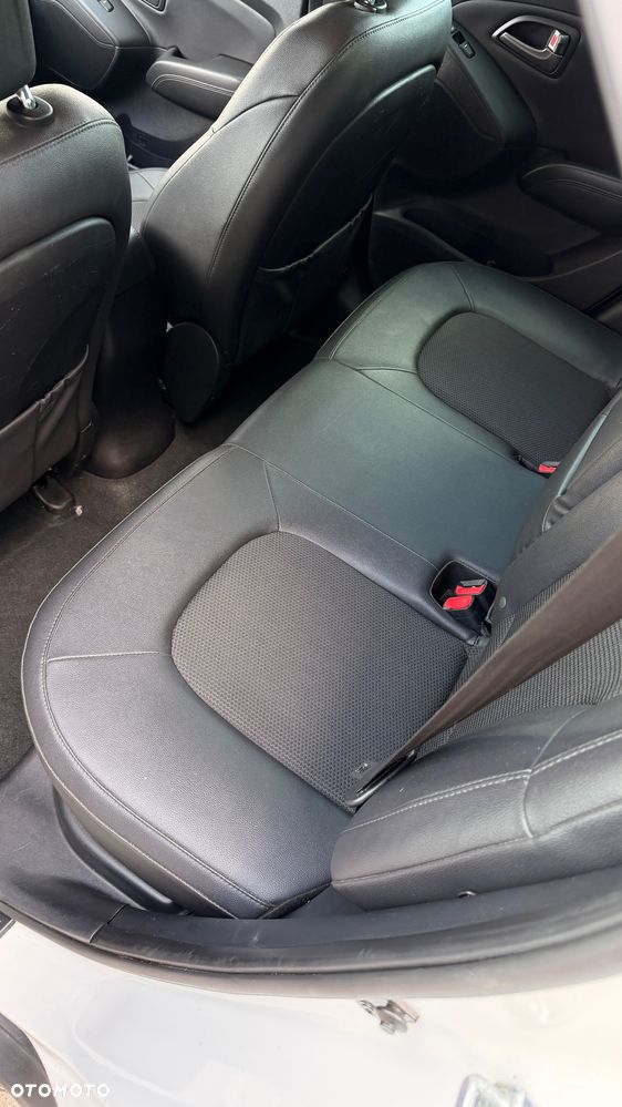 Hyundai ix35 1.7 CRDi 2WD blue Trend - 39