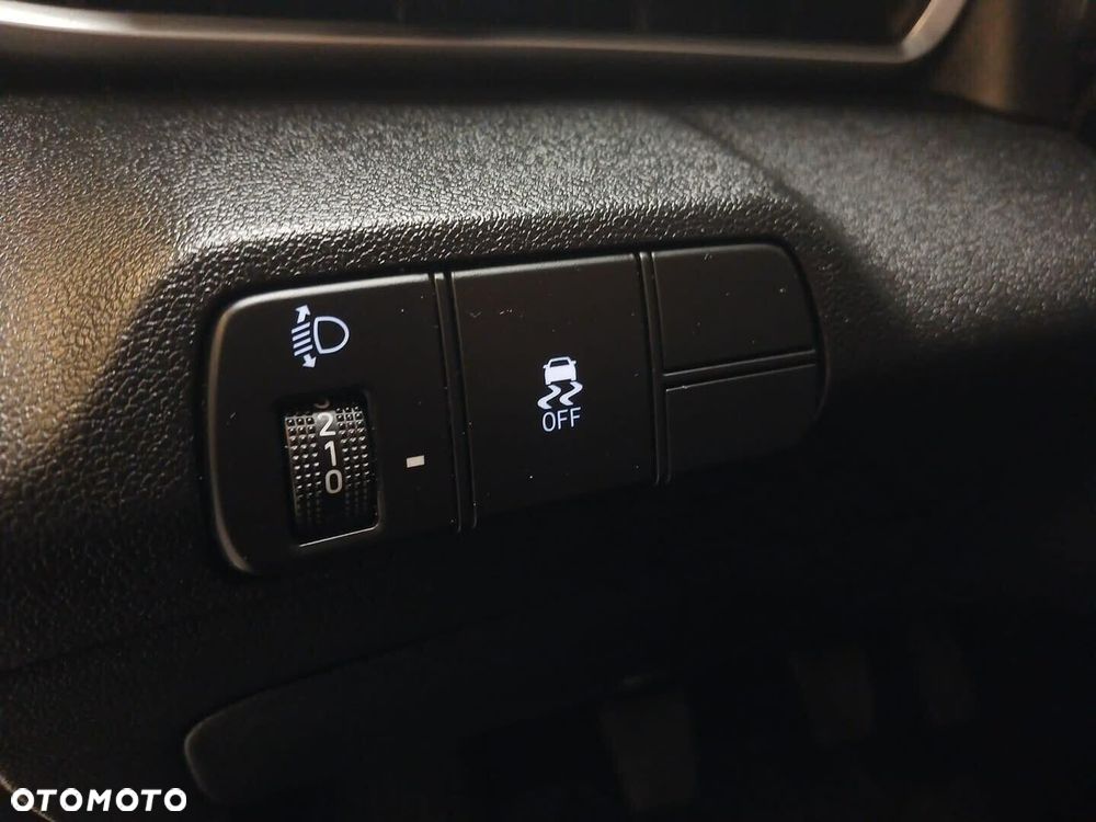 Hyundai Elantra - 23