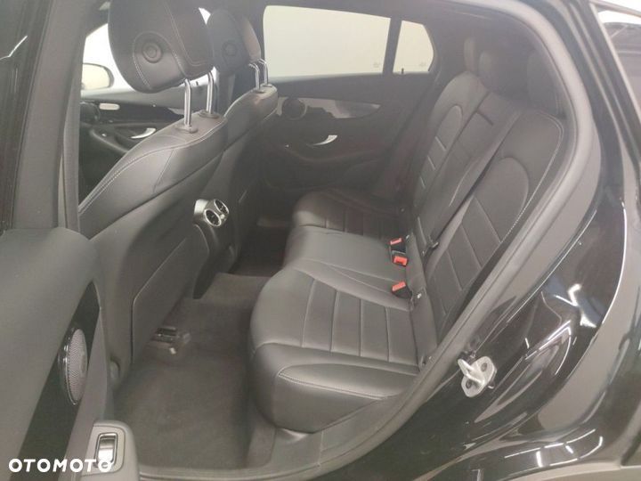 Mercedes-Benz GLC 300 de 4Matic 9G-TRONIC Exclusive - 11
