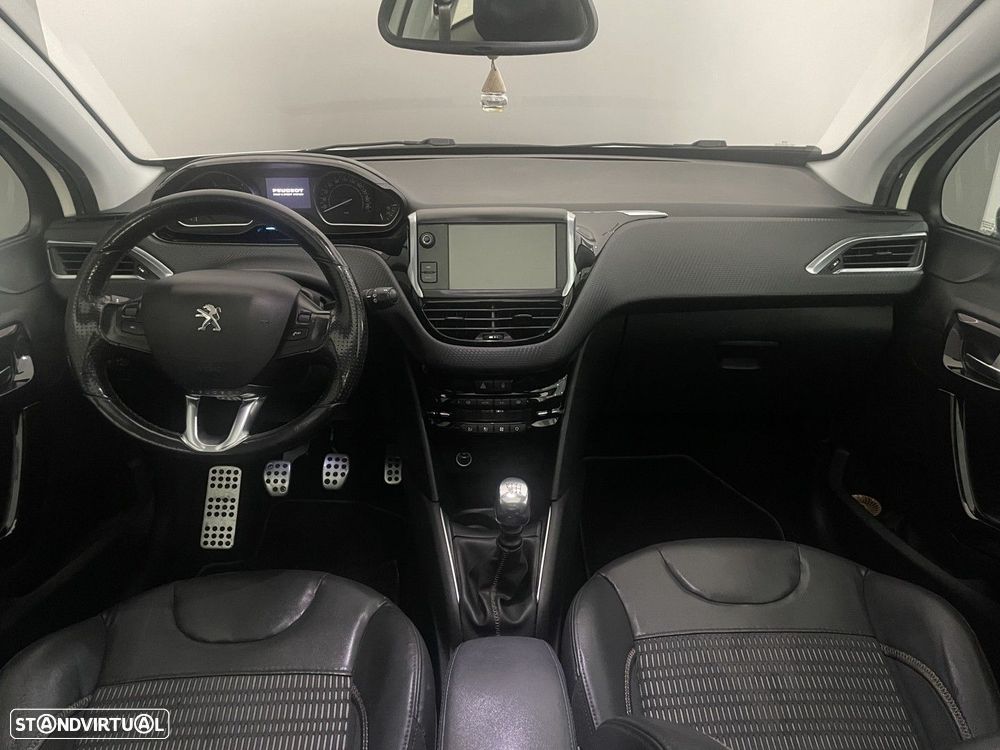 Peugeot 208 1.6 e-HDi Allure - 16