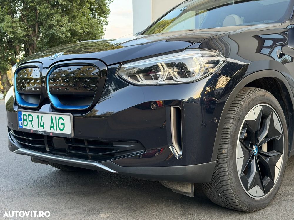 BMW iX3 Impressive - 9