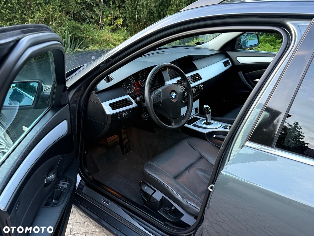 BMW Seria 5 523i Edition Exclusive - 10
