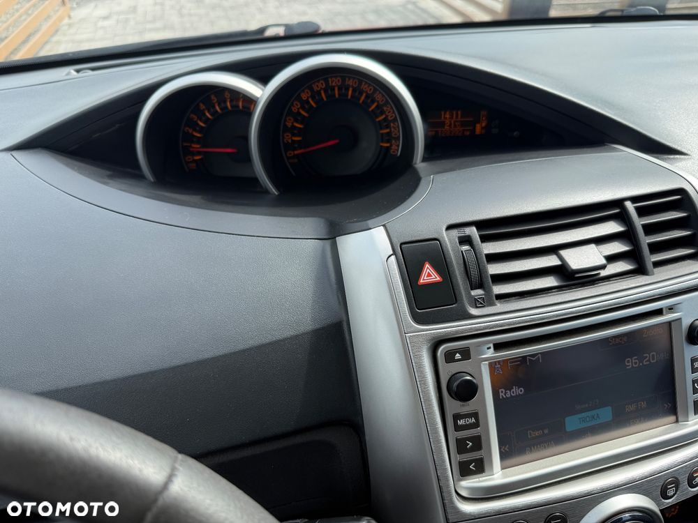 Toyota Verso 1.8 Prestige EU5 MS - 17