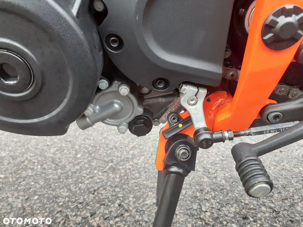 KTM Duke 390 - 19