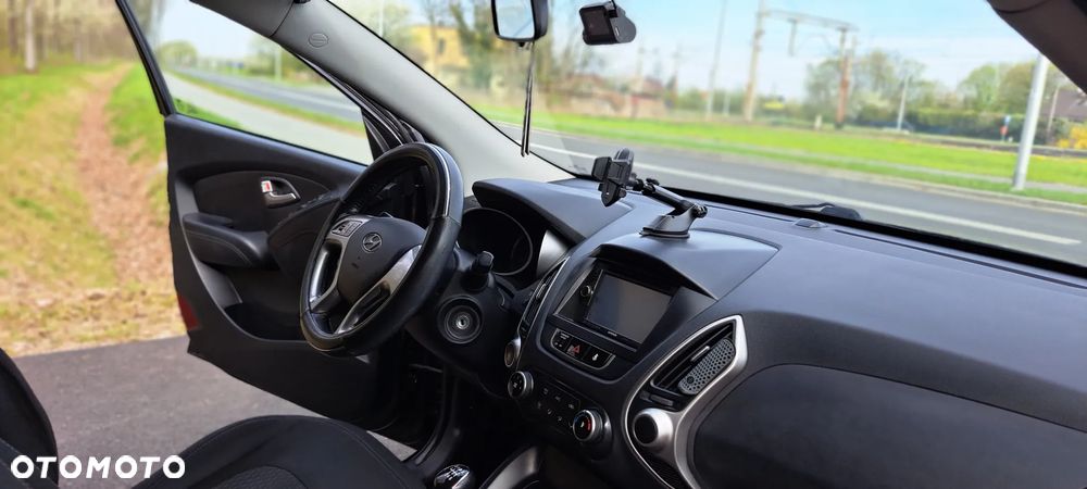 Hyundai ix35 blue 1.6 2WD Finale - 14
