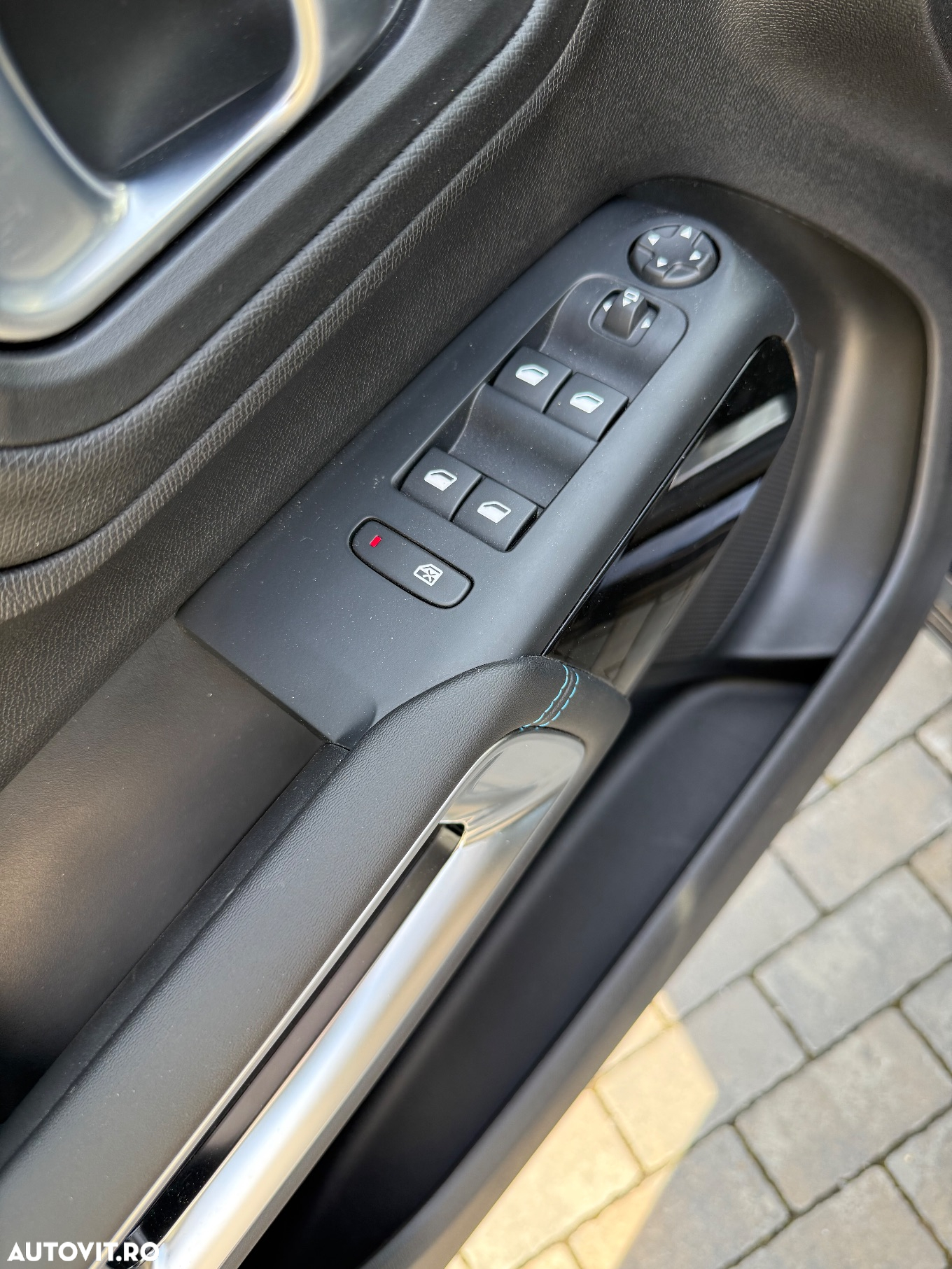 Citroën C5 Aircross 1.6 PHeV FWD 225 EAT8 Shine - 17