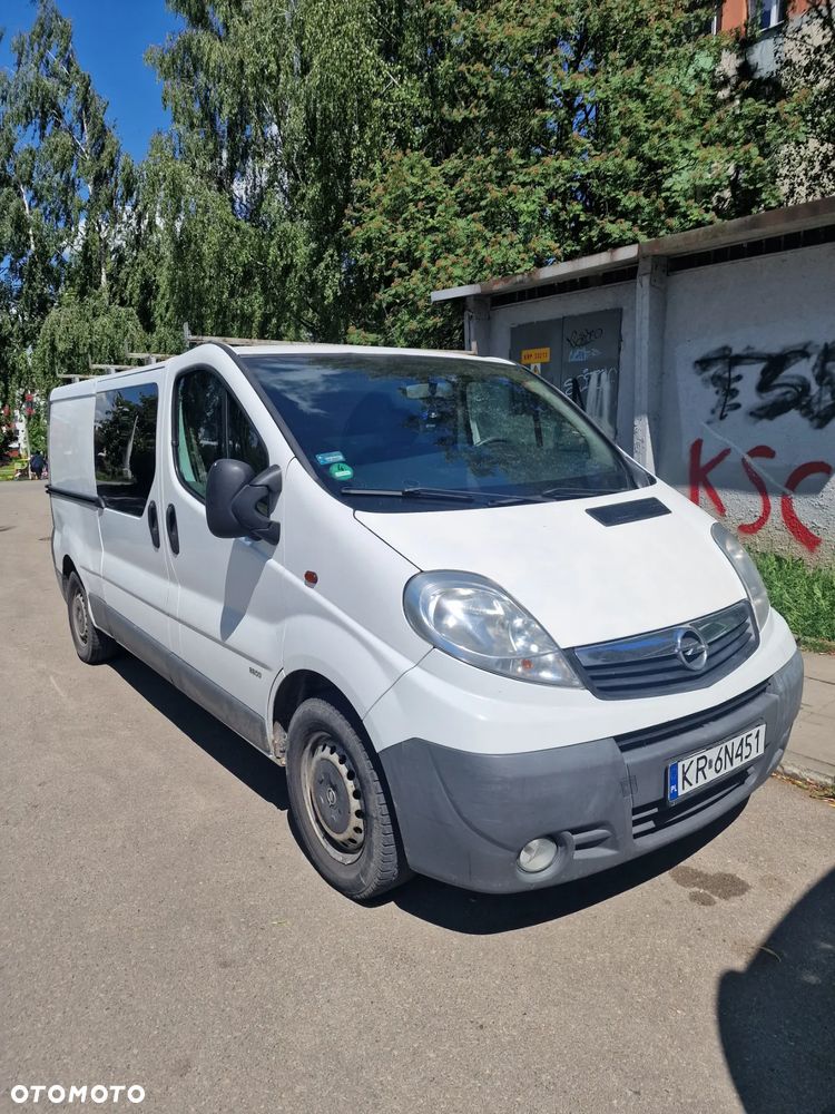 Opel Vivaro - 1