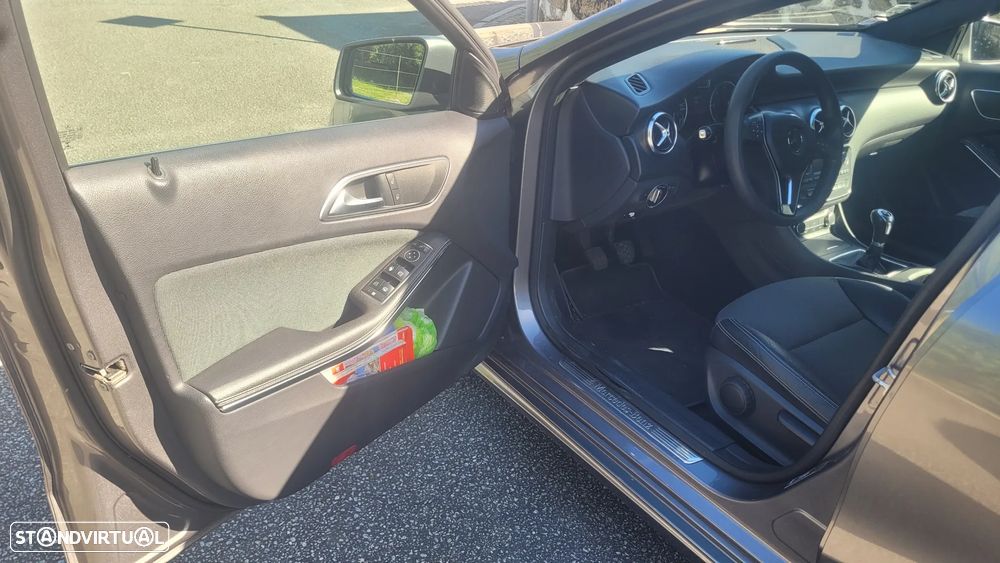Mercedes-Benz A 180 d - 10