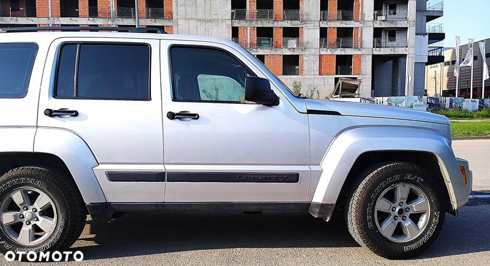 Jeep Liberty - 6