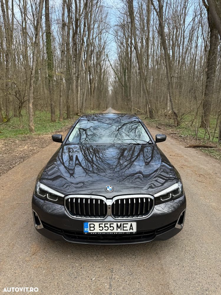 BMW Seria 5 530e xDrive Aut. Luxury Line - 1