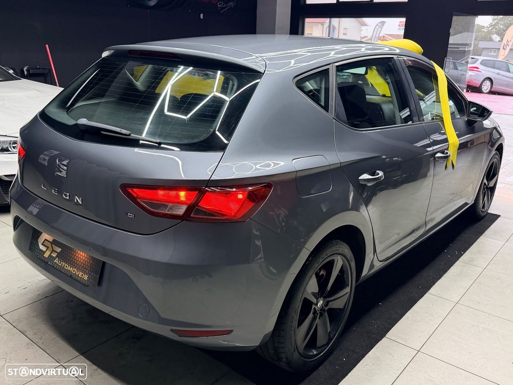 SEAT Leon 1.6 TDI DPF S&S Style - 3