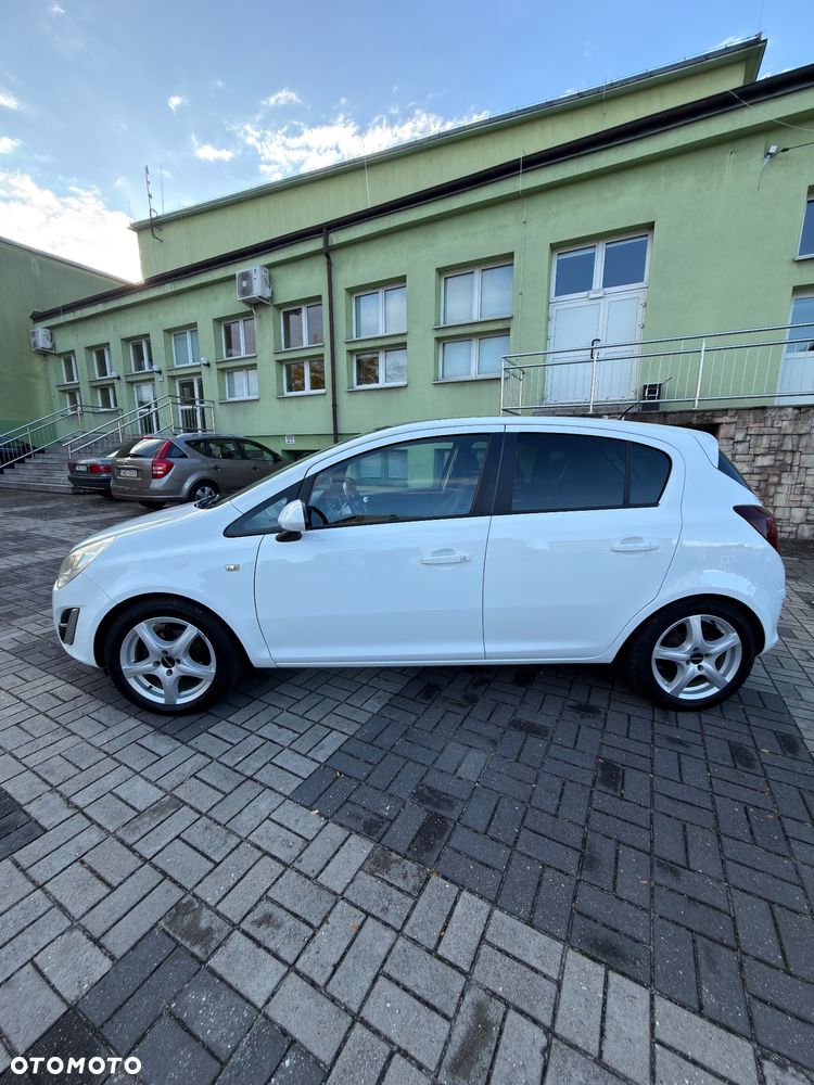 Opel Corsa 2011 photo 4