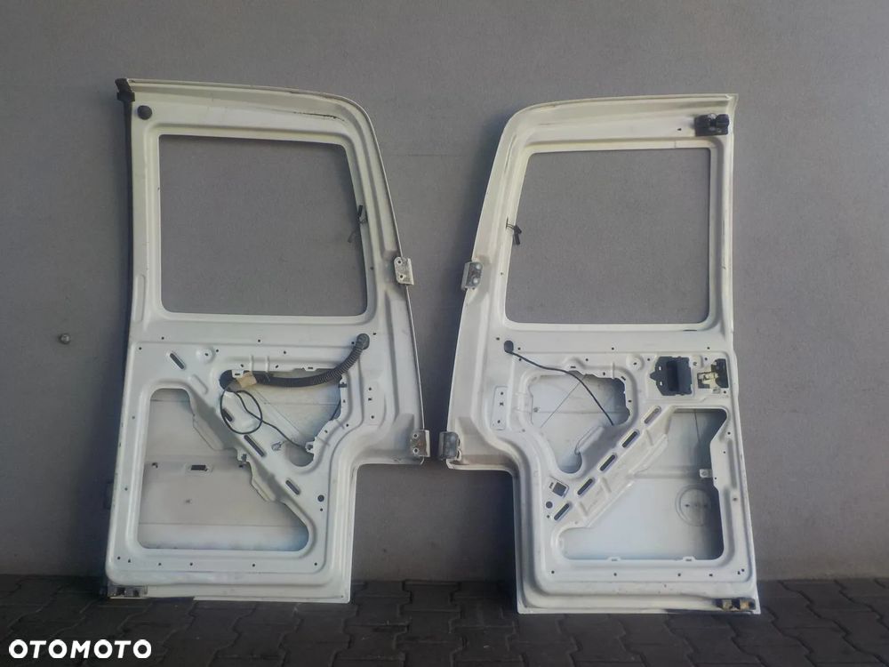 VW T4 DRZWI SKRZYDEŁKOWE TYŁ TYLNE PRAWE LEWE - 4