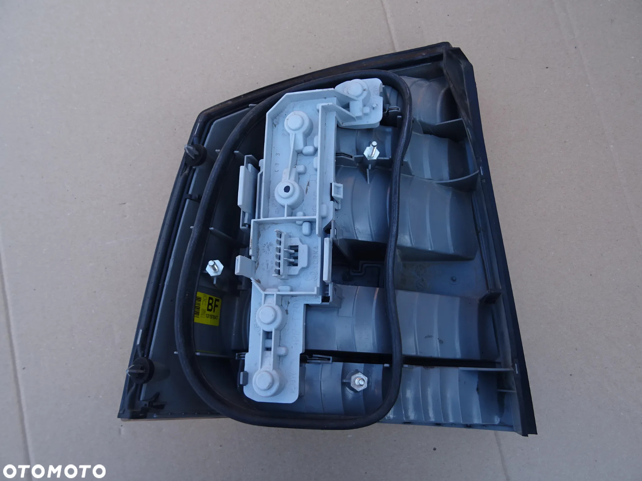 LAMPY TYŁ LAMPA TYLNA DYMIONA PRAWA LEWA OPEL VECTRA C GTS WKŁAD OPRAWKA - 6