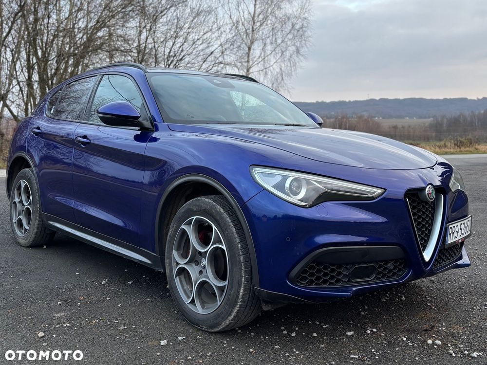 Alfa Romeo Stelvio 2.0 Turbo 16V AT8-Q4 Veloce - 3