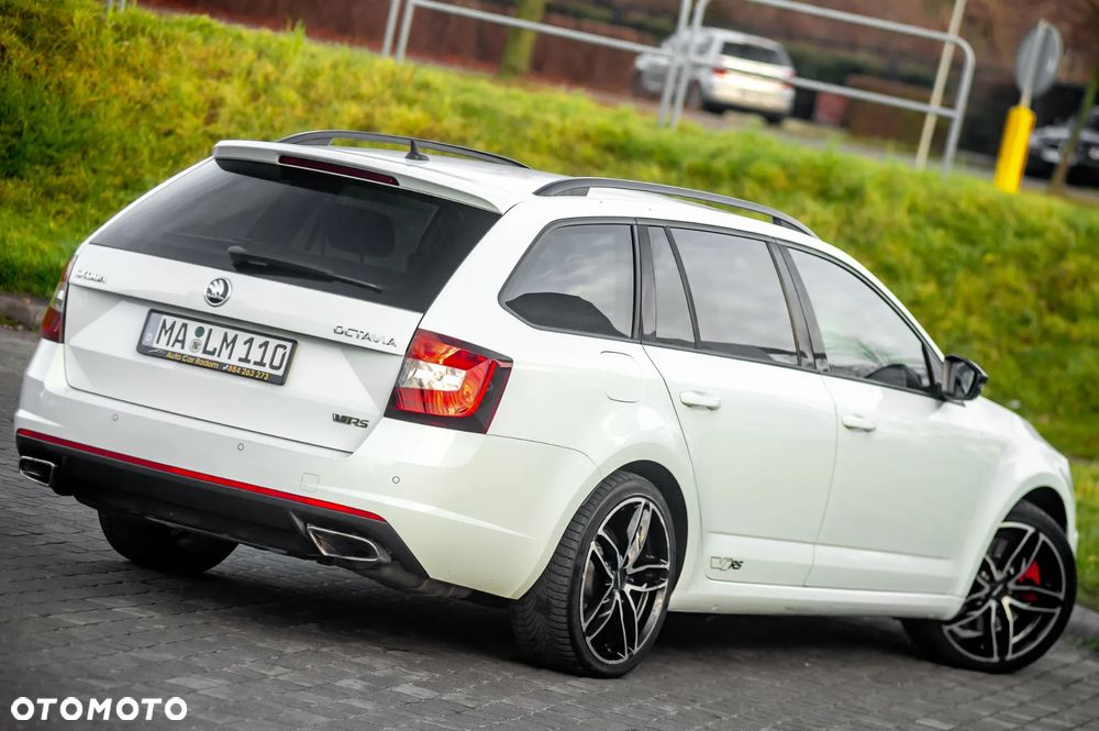 Skoda Octavia 2.0 TSI RS 230 - 16