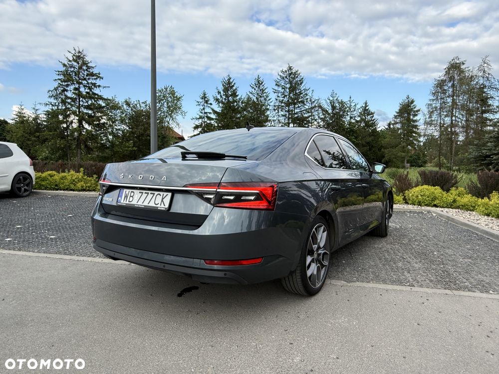 Skoda Superb 2.0 TDI SCR Style DSG - 9