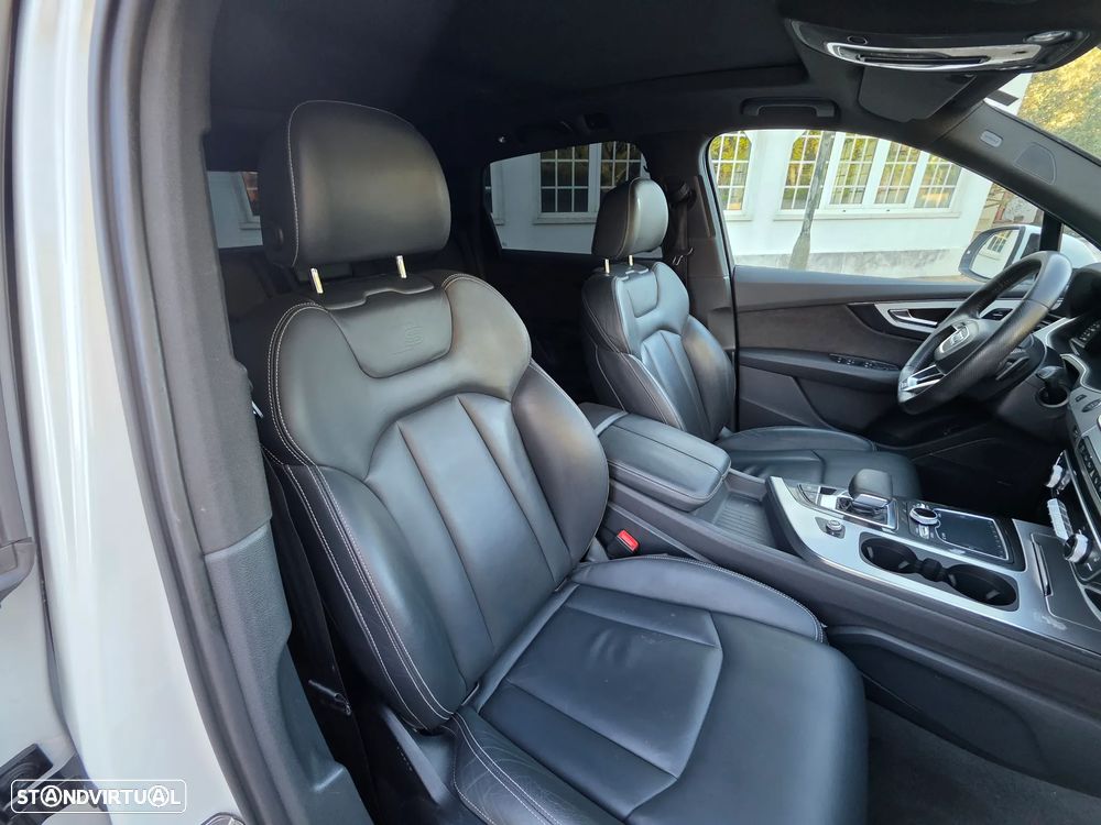 Audi Q7 3.0 TDI quattro S-line Tiptronic 7L - 22