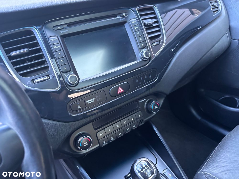 Kia Carens 1.7 CRDi M 7os - 19