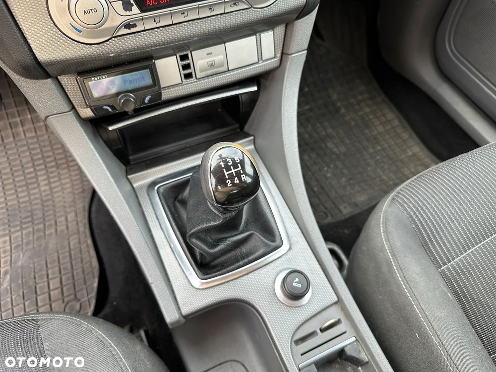 Ford Focus - 13