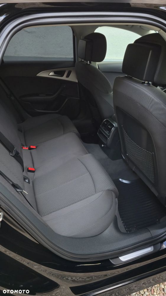 Audi A6 Avant 2.0 TDI quattro S tronic - 17