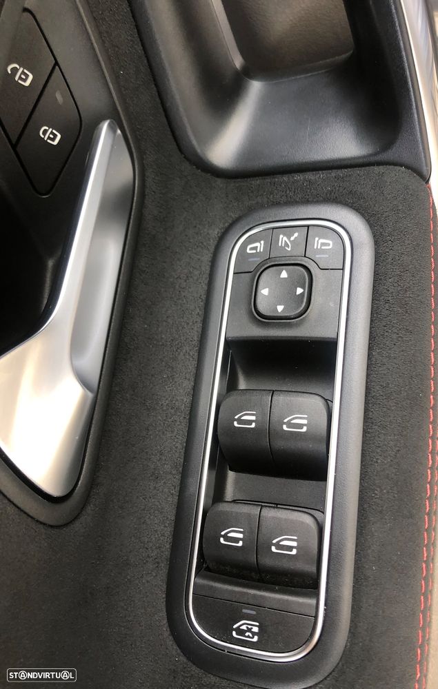 Mercedes-Benz A 250 Limousine e AMG Line - 28