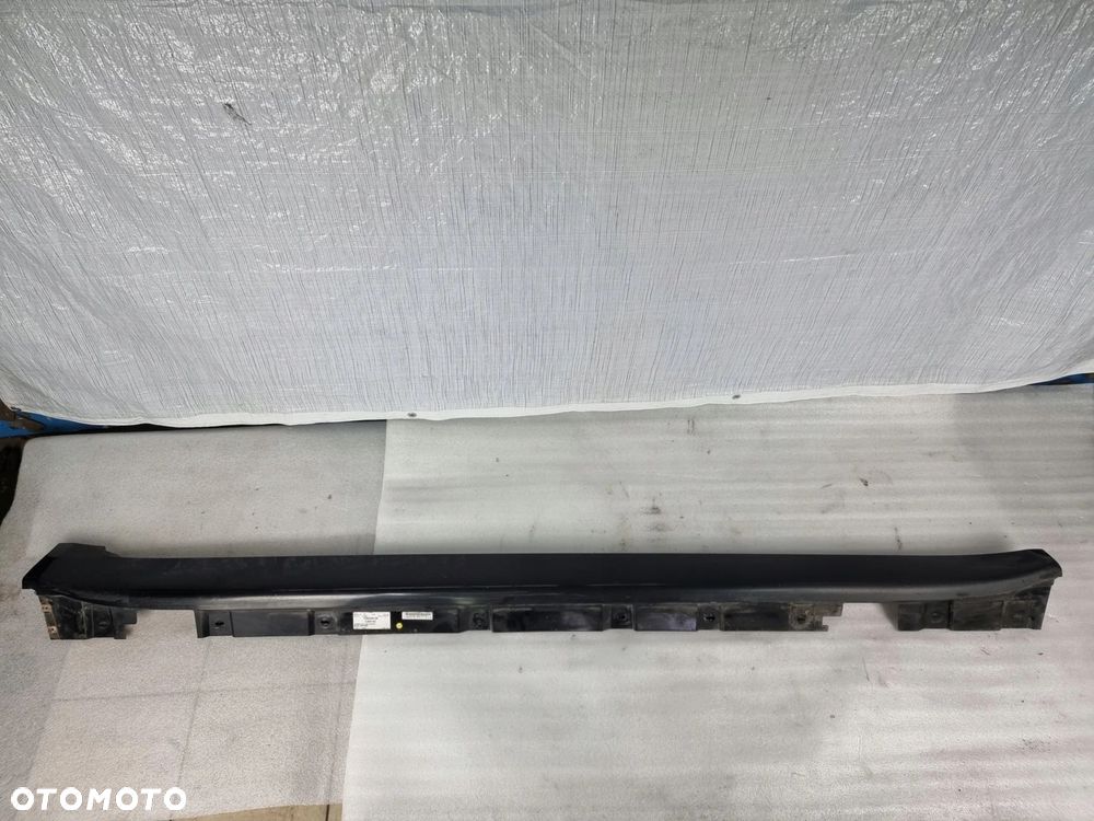 BMW F01 F02 LISTWA PROGOWA NAKŁADKA PRAWA 7209340 - 2