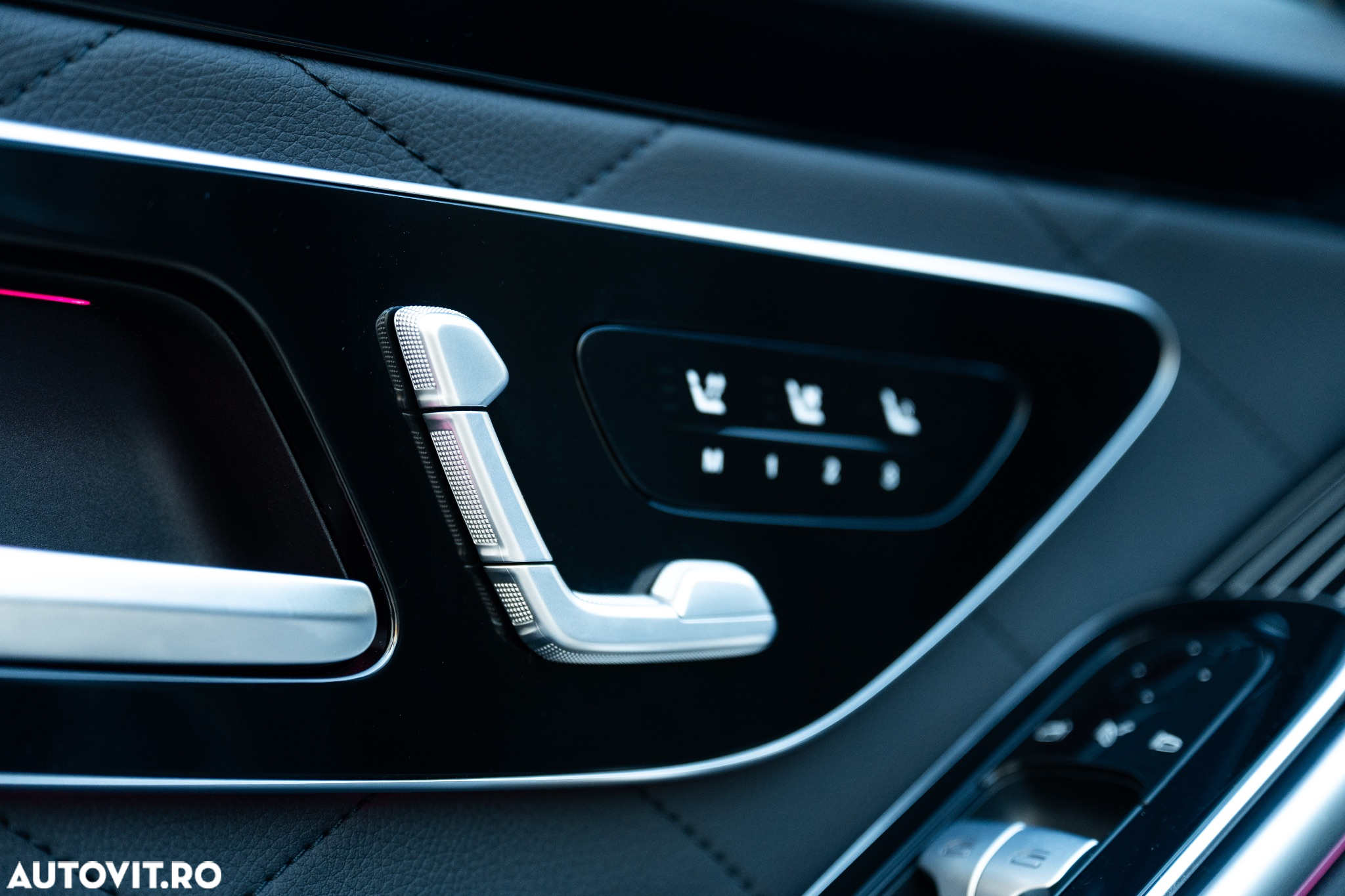 Mercedes-Benz S 400 d 4Matic 9G-TRONIC - 17