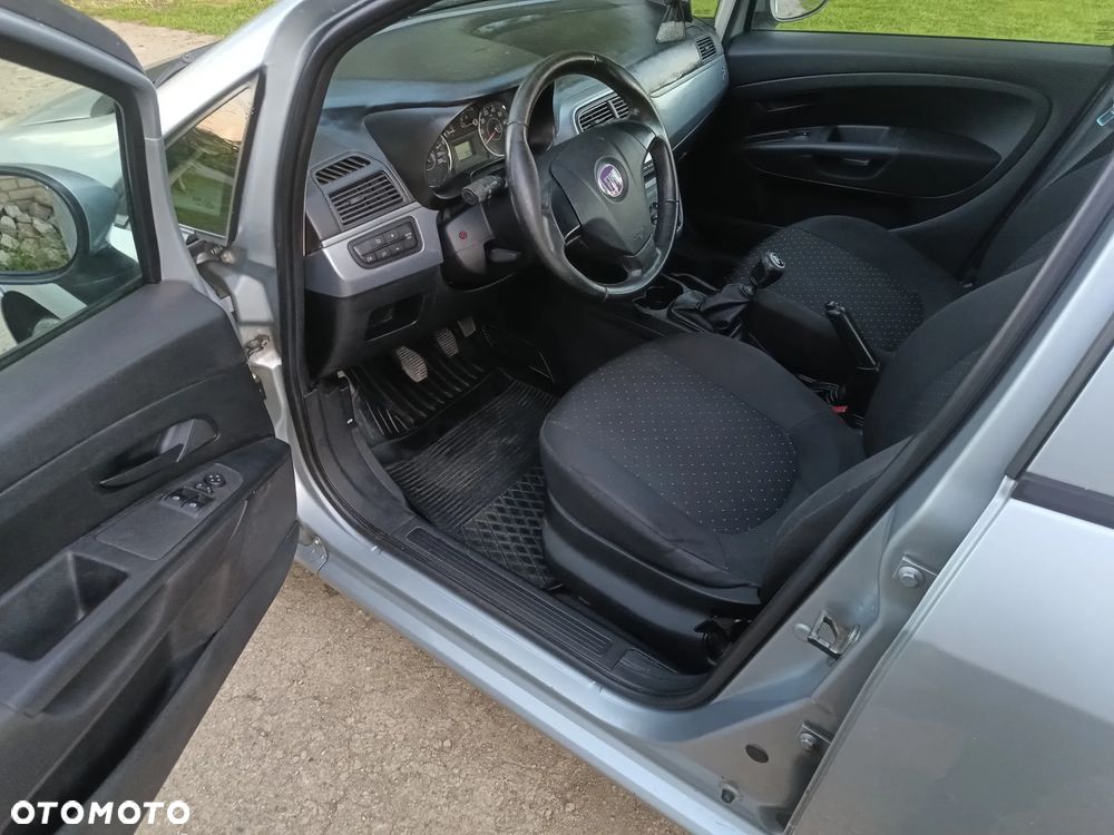 Fiat Grande Punto - 8