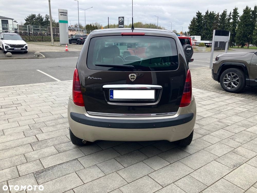 Lancia Musa 1.4 16V Platino - 12