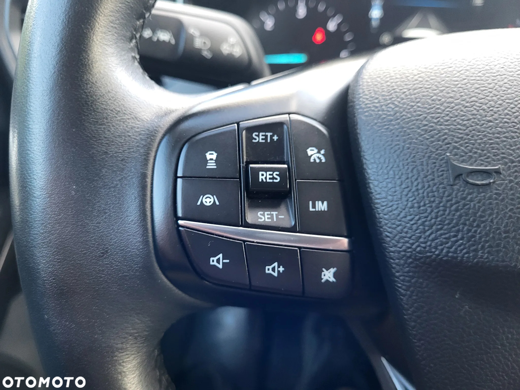 Ford Focus 2.0 EcoBlue Titanium - 29