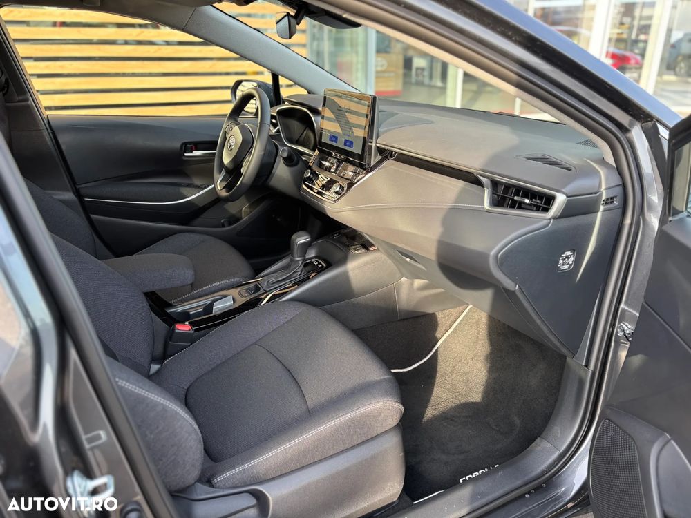 Toyota Corolla 1.8 HSD Dynamic - 10