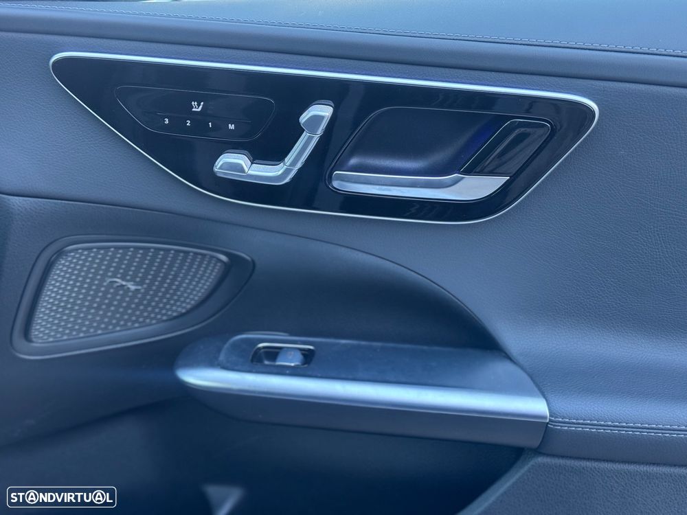 Mercedes-Benz C 300 e AMG Line - 13