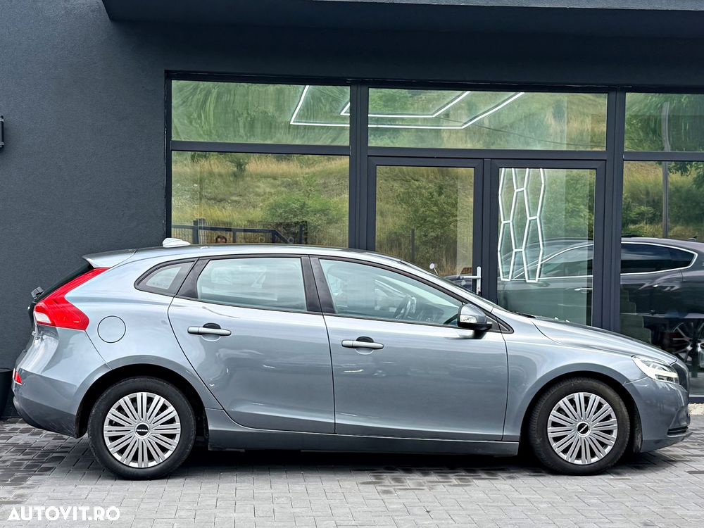 Volvo V40 - 10
