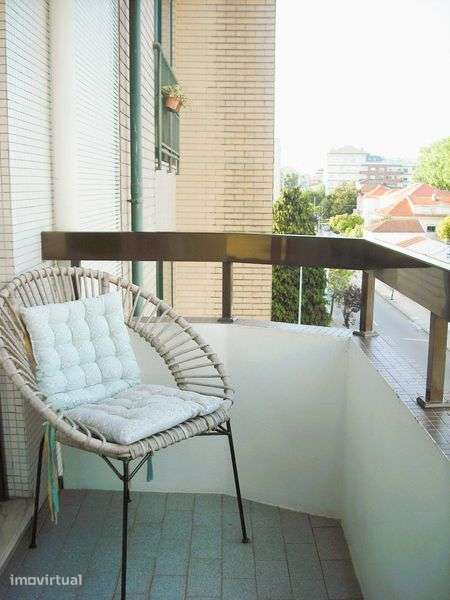 T2 , 2 garagens fechadas, excelente estado, 75 m2. Senhora da Hora. - Grande imagem: 3/12