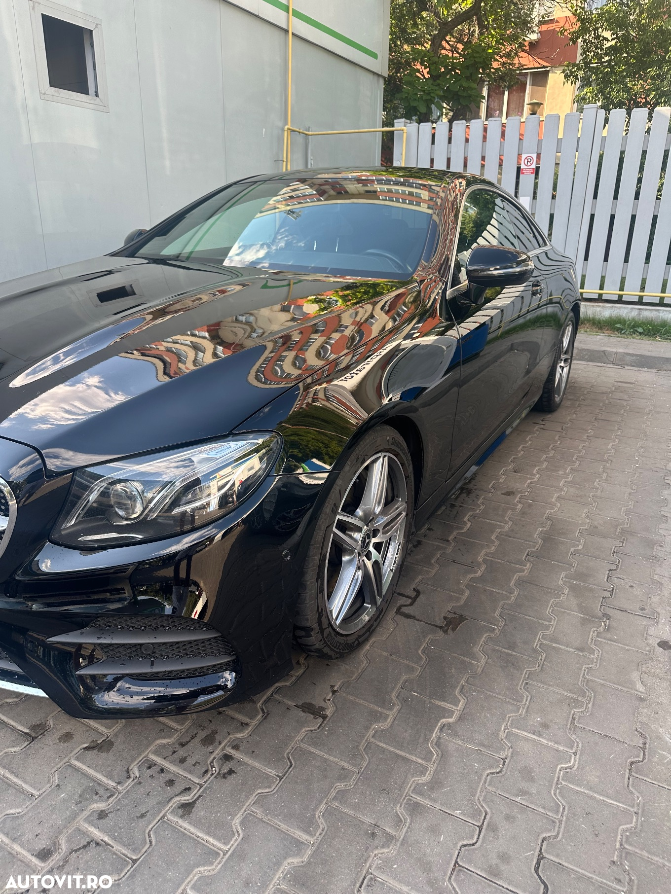 Mercedes-Benz E - 4