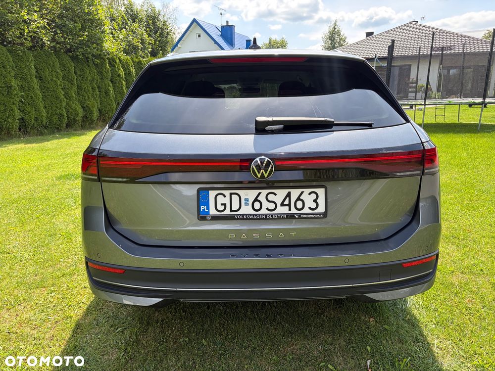 Volkswagen Passat - 10