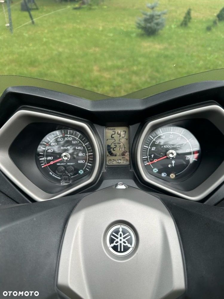 Yamaha X-max - 10