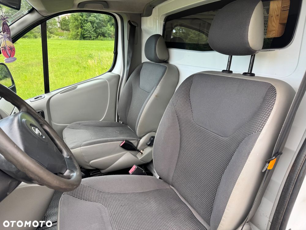 Opel Vivaro - 26