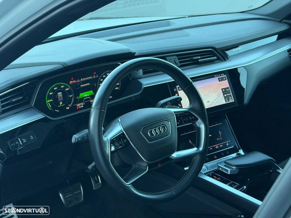 Audi e-tron 50 quattro S line - 4