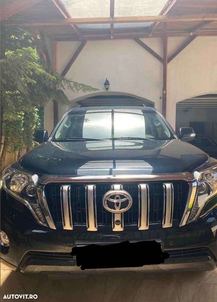 Toyota Land Cruiser - 1