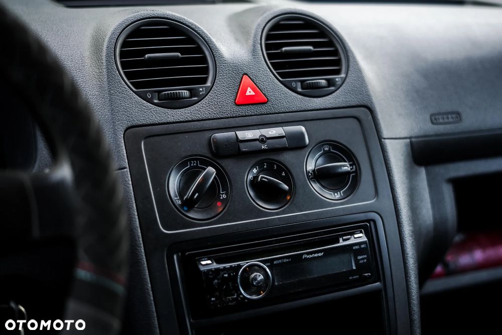 Volkswagen Caddy - 11