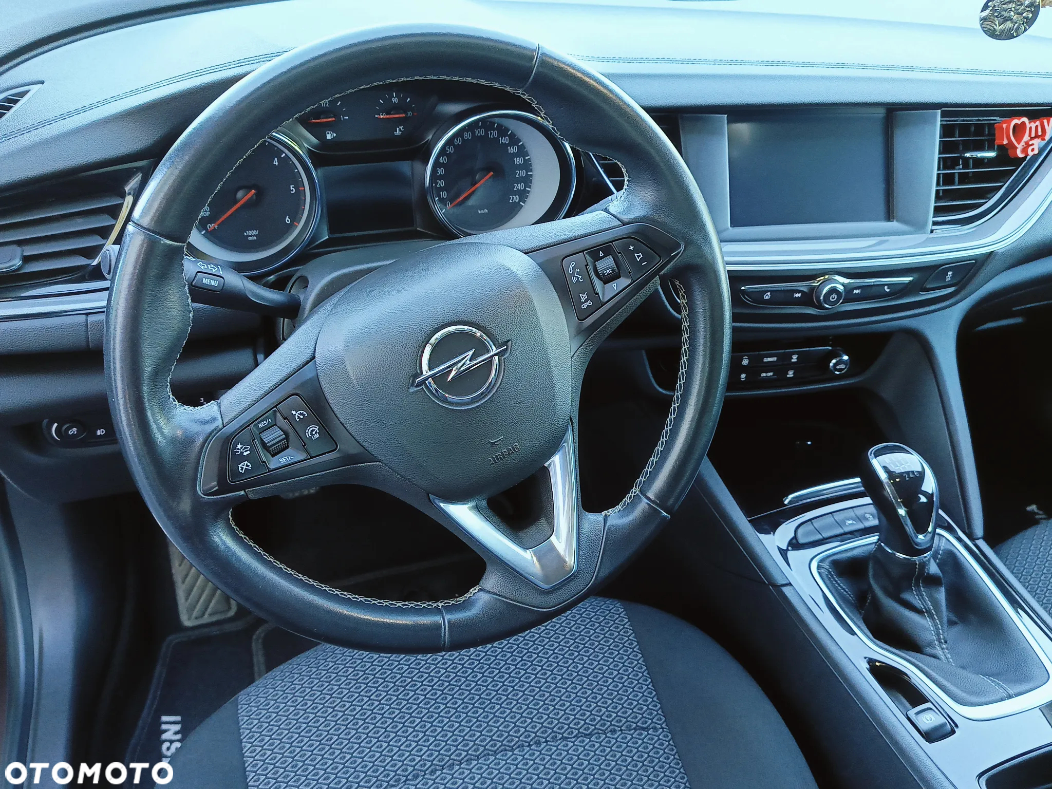 Opel Insignia - 15