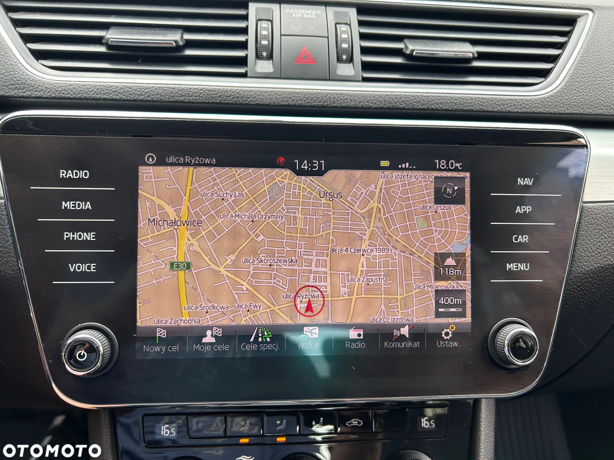 Skoda Superb 1.8 TSI Ambition DSG - 12