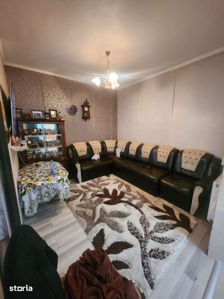 Apartament de vanzare, 57 mp, 3 camere, zona Porii — fotografia 1