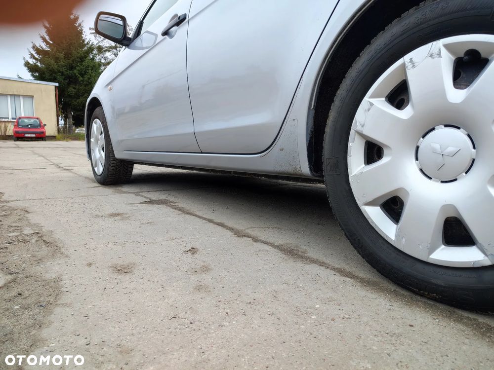 Mitsubishi Lancer - 9