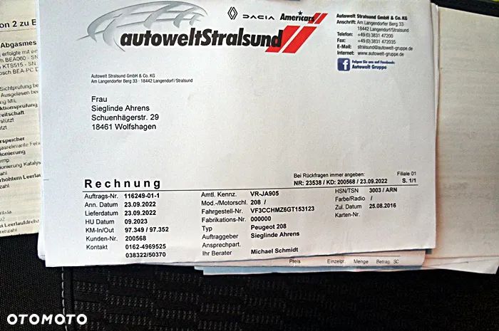 Peugeot 208 1.2 PureTech Allure - 23